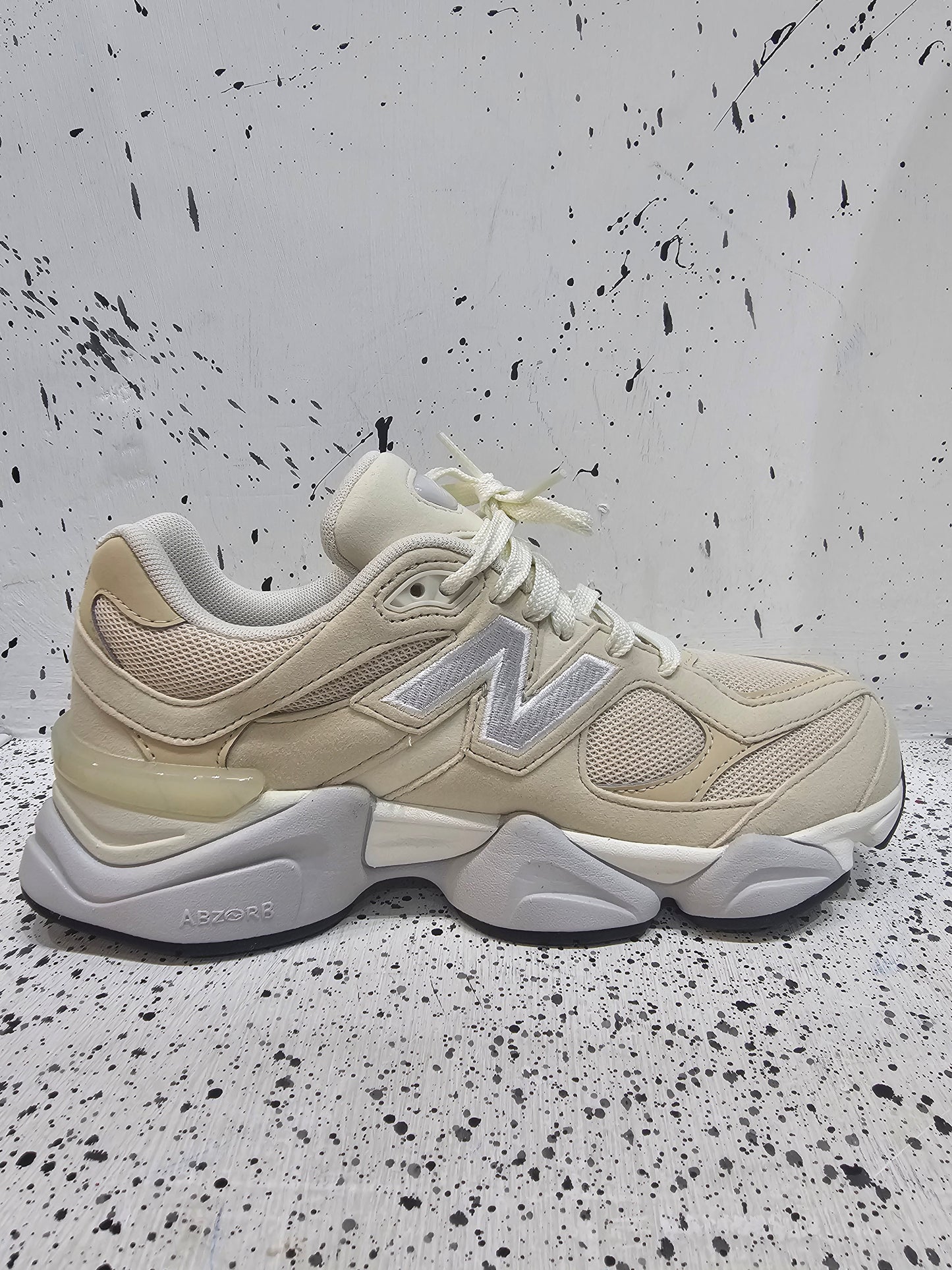 New balance 9060 beige