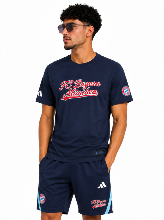 Completino Adidas Bayern monaco  uomo