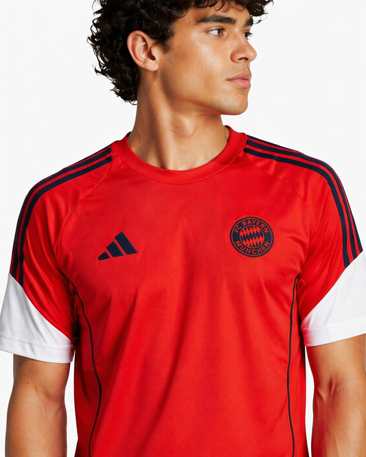 Completino Adidas Bayern Monaco uomo